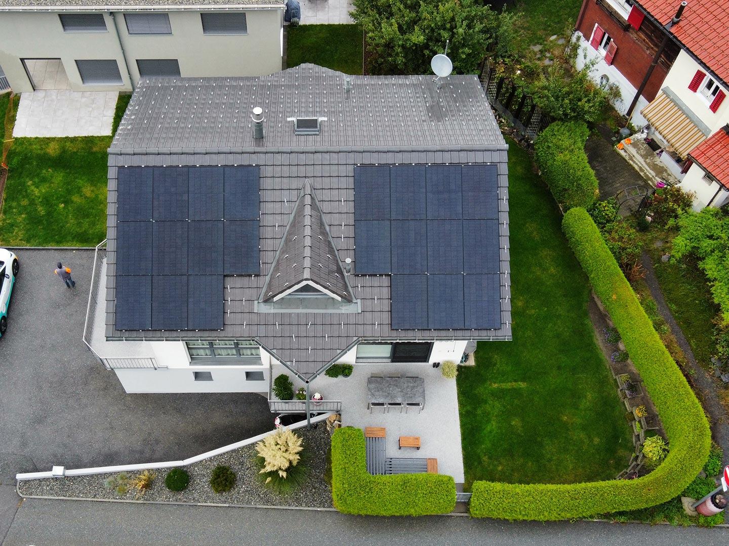 Calculateur solaire Suisse pour estimer le potentiel d’une toiture avec panneaux solaires